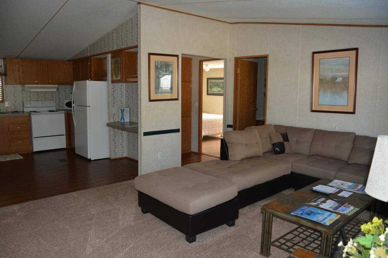 לייק ווילס Camp Mack Lodge, Marina & Rv Resort מראה חיצוני תמונה