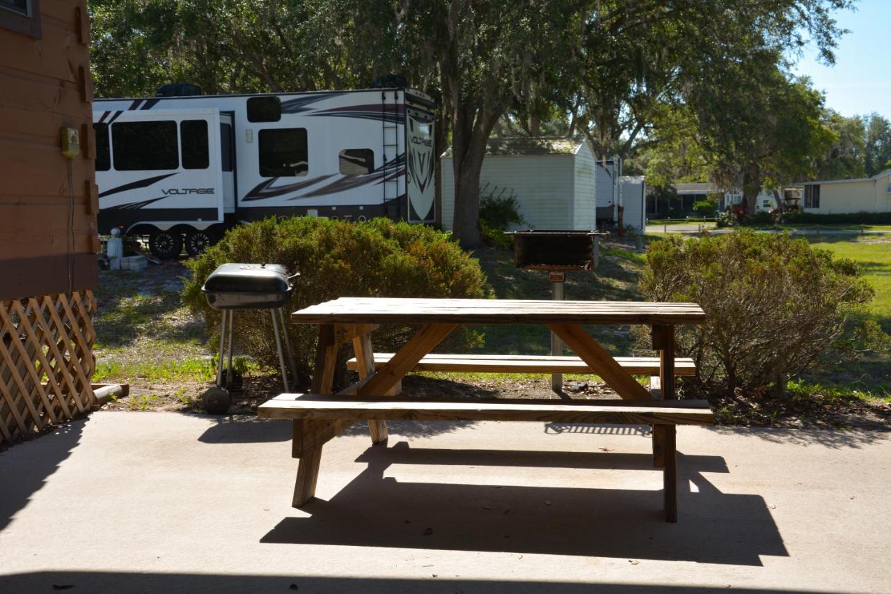 לייק ווילס Camp Mack Lodge, Marina & Rv Resort מראה חיצוני תמונה
