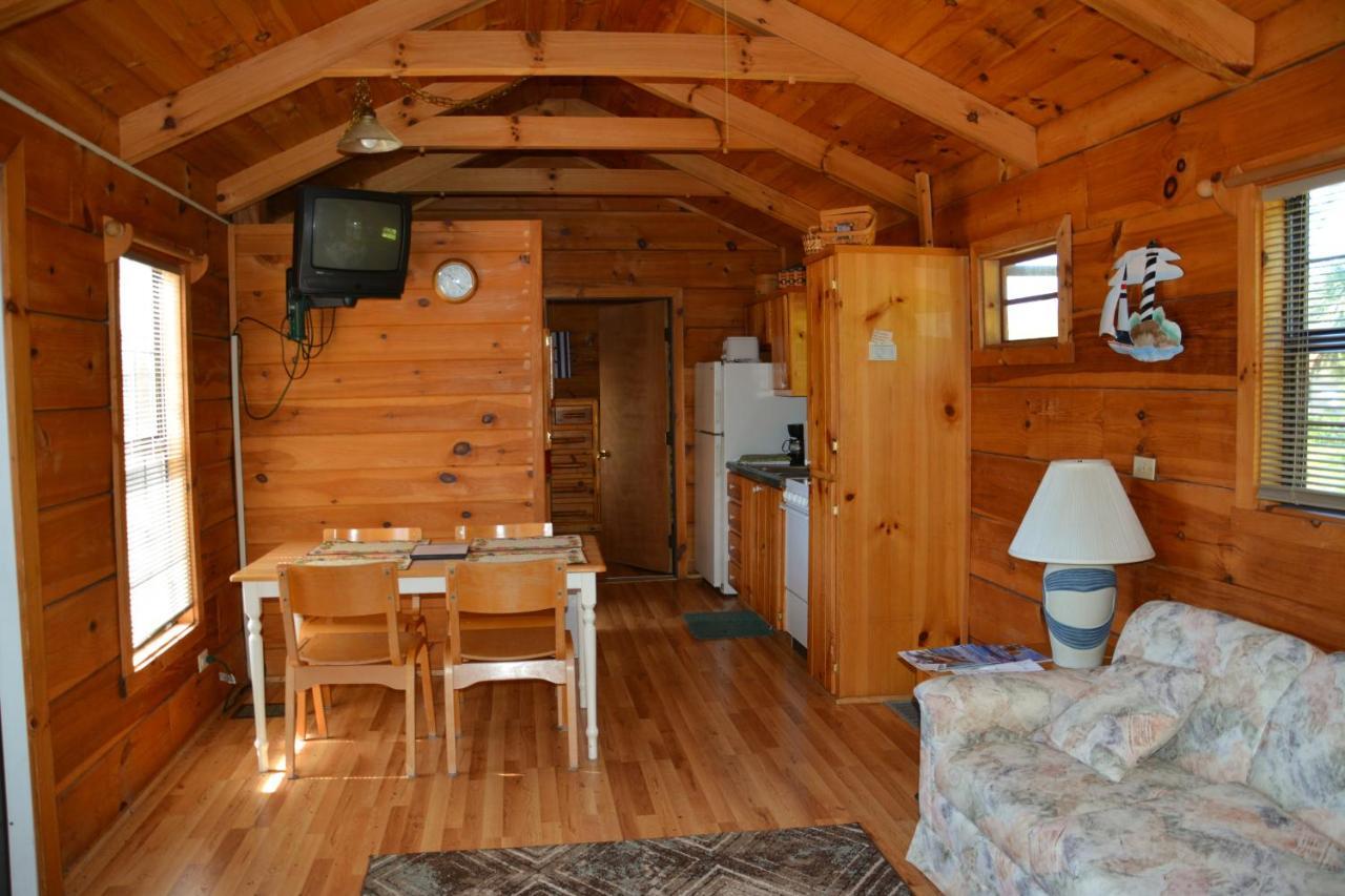 לייק ווילס Camp Mack Lodge, Marina & Rv Resort מראה חיצוני תמונה