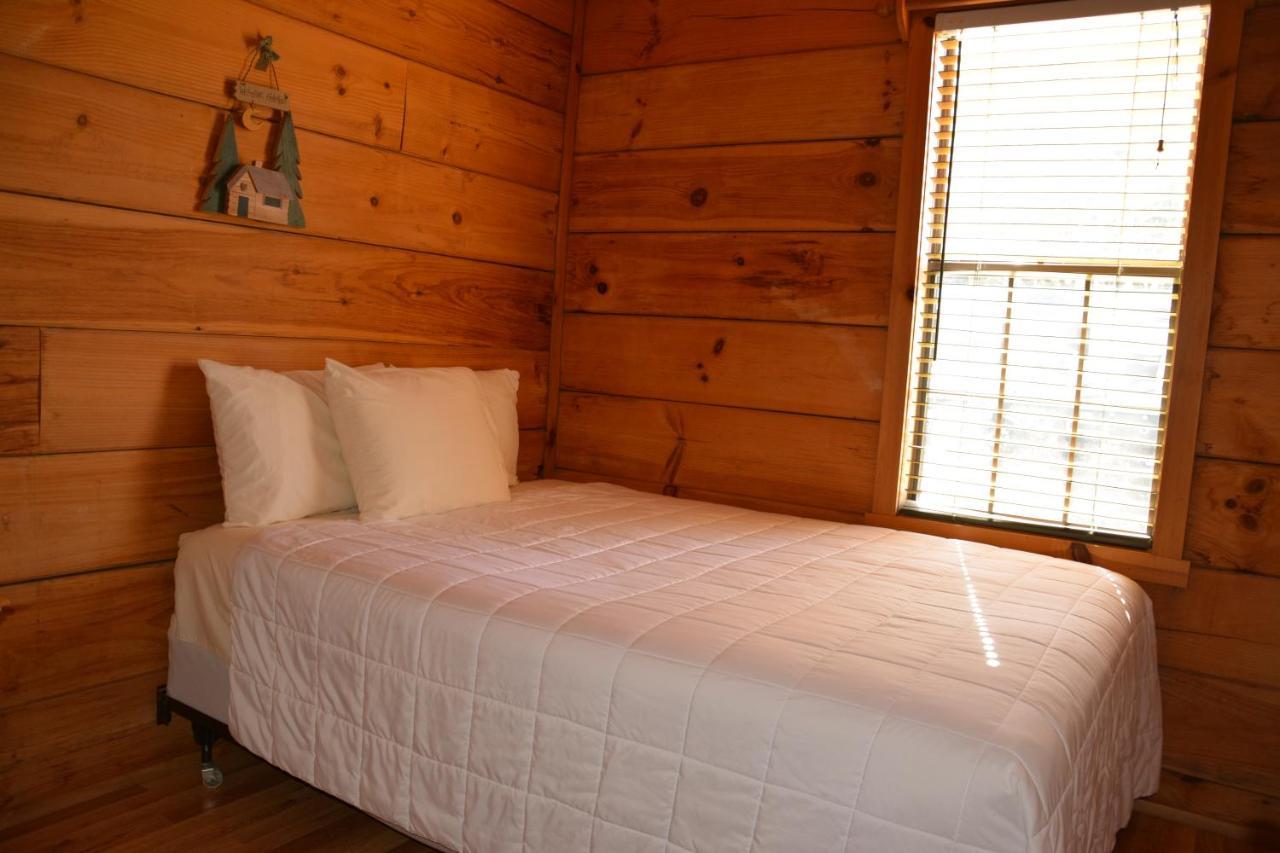 לייק ווילס Camp Mack Lodge, Marina & Rv Resort מראה חיצוני תמונה
