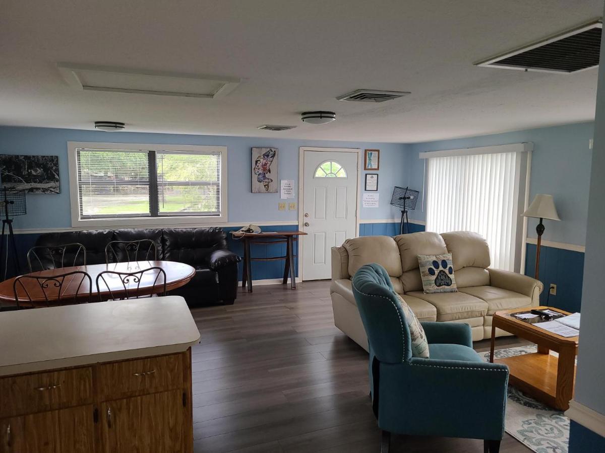 לייק ווילס Camp Mack Lodge, Marina & Rv Resort מראה חיצוני תמונה
