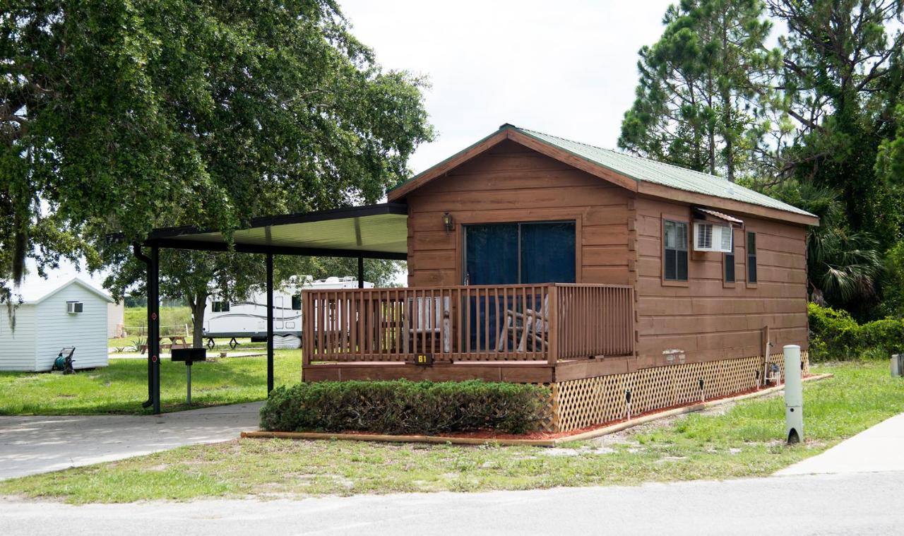 לייק ווילס Camp Mack Lodge, Marina & Rv Resort מראה חיצוני תמונה